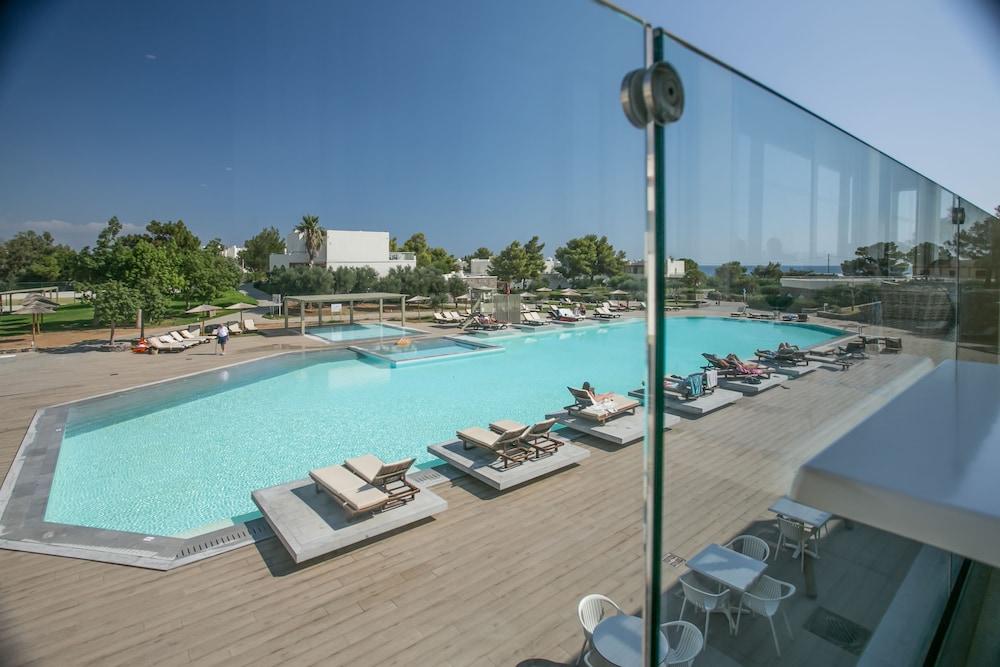 Resort Almyra & Village 4*