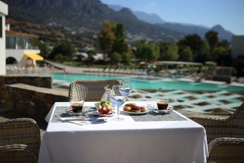 Resort Almyra & Village